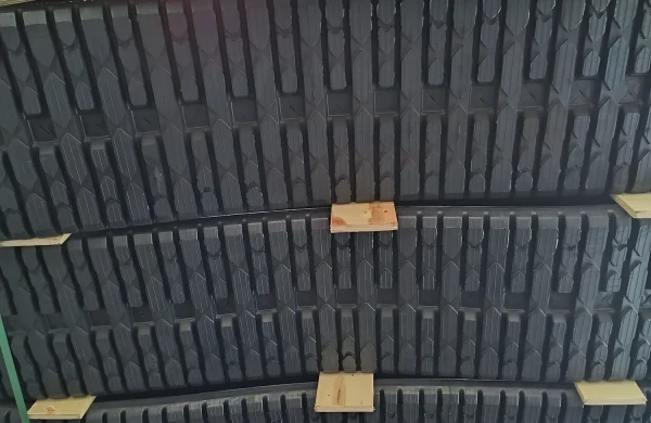 JCB-190T-ECO-Multibar-Rubber-Tracks